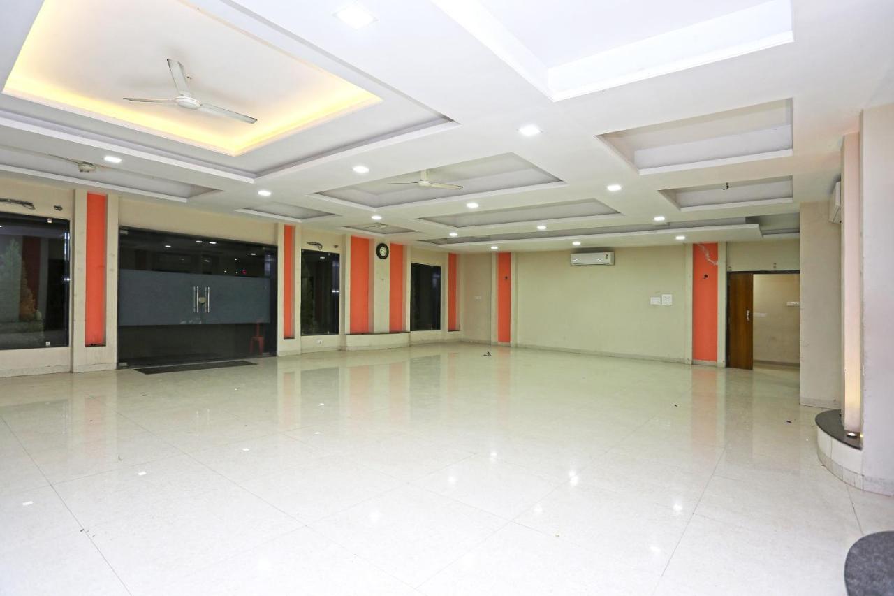 Oyo 14354 Amar Marriage Palace Hotel Dharmpura Exterior foto